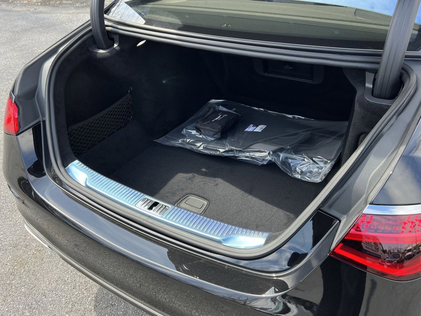 New 2026 Mercedes-Benz S 580 4MATIC Sedan image 24