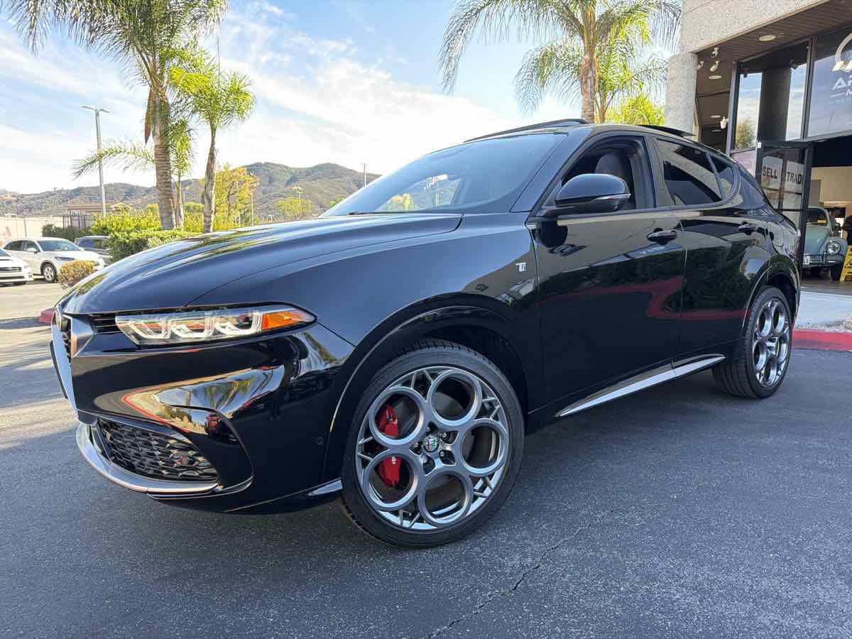 Used 2024 Alfa Romeo Tonale Ti w/ Active Assist Package AWD/4WD image 8