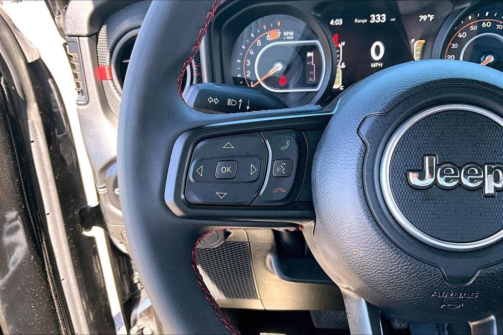 Used 2024 Jeep Wrangler Unlimited Rubicon AWD/4WD image 18