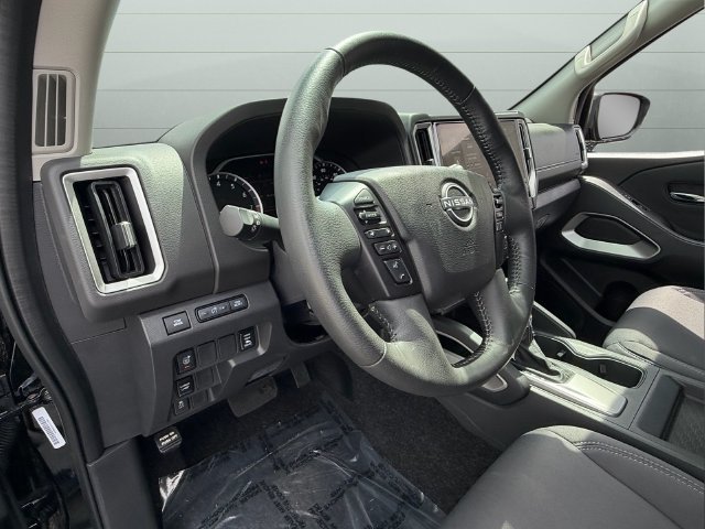 Used 2026 Nissan Frontier SV w/ SV Convenience Package RWD image 10