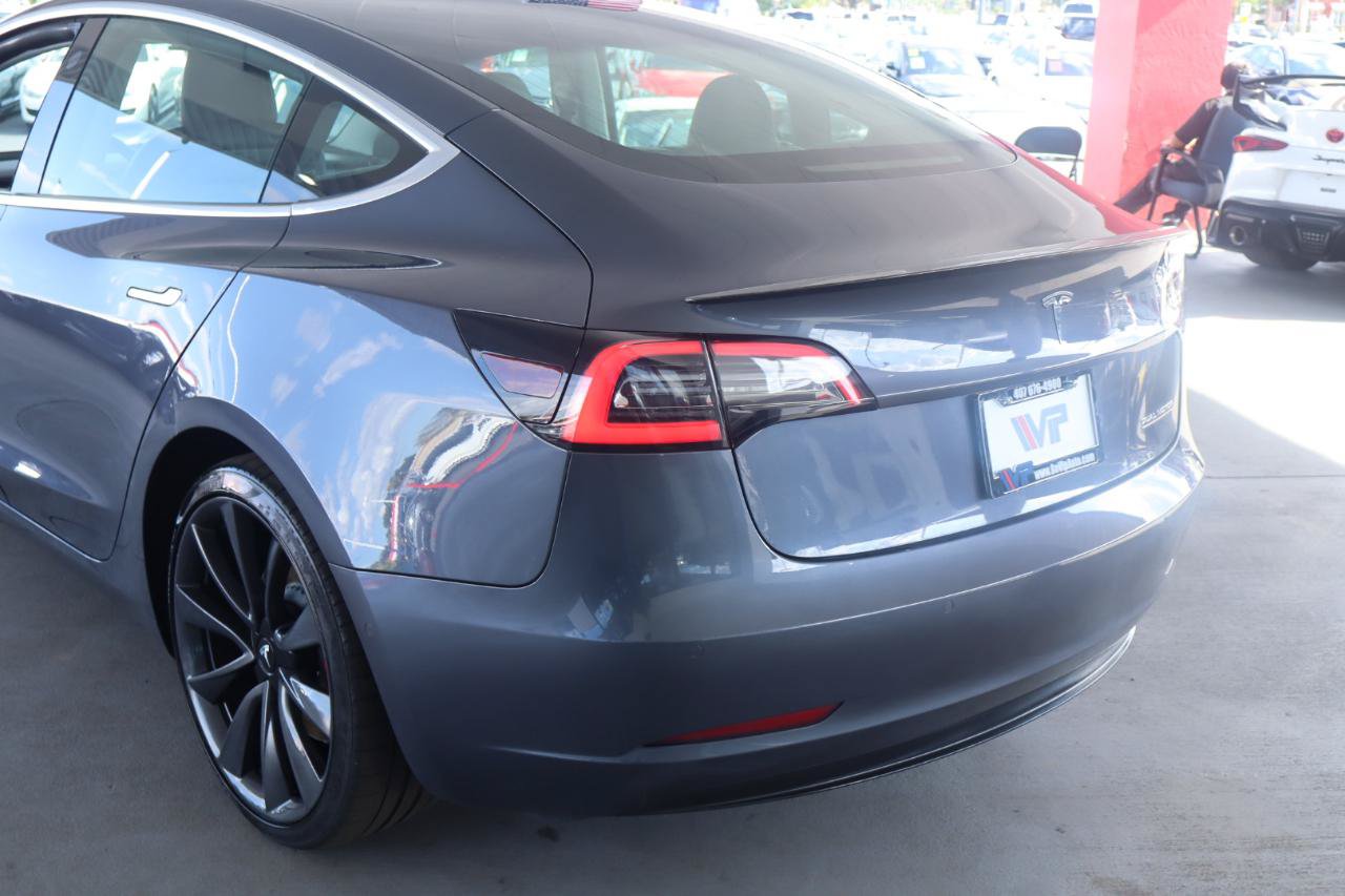 Used 2020 Tesla Model 3 Performance AWD/4WD image 9