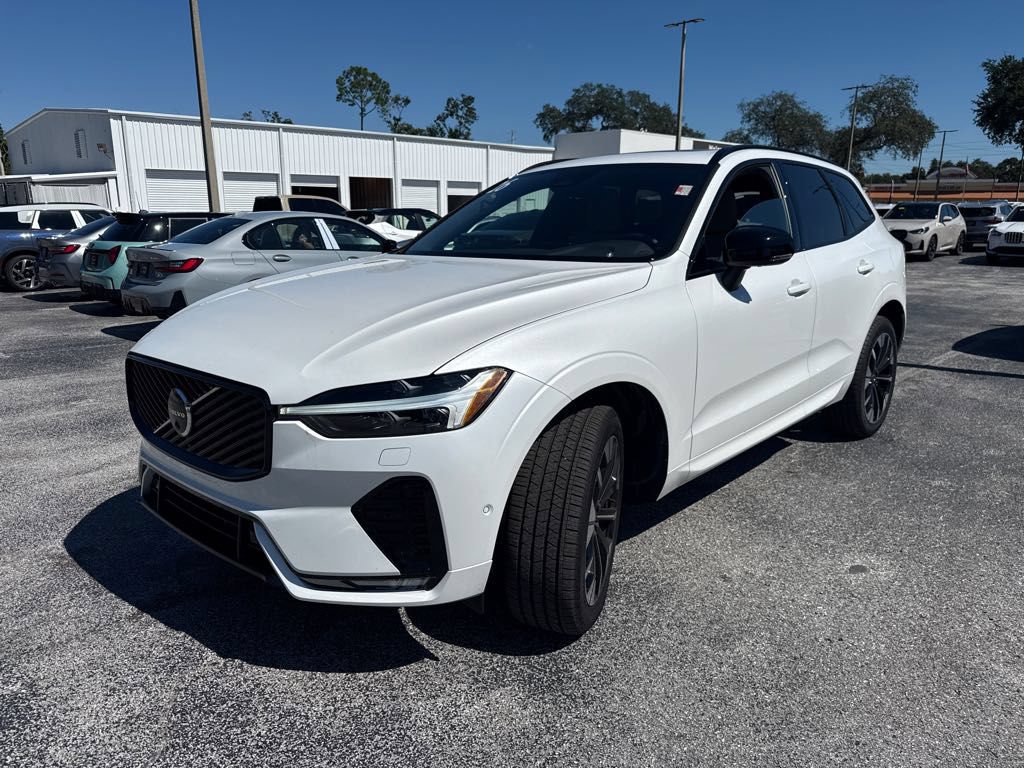 Used 2026 Volvo XC60 B5 Plus w/ Protection Package Premier AWD/4WD image 5