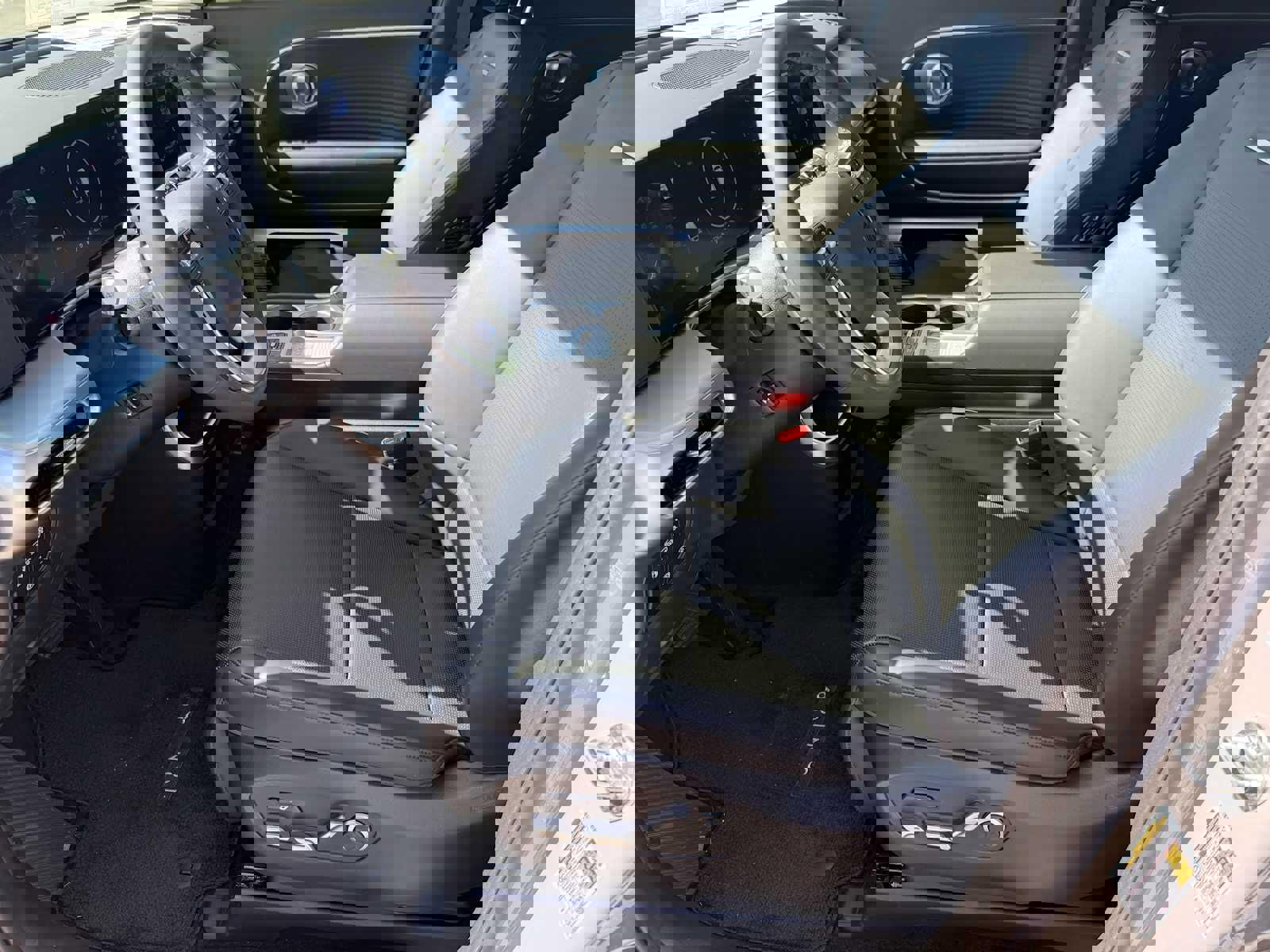 New 2026 Hyundai Ioniq 9 Limited image 10