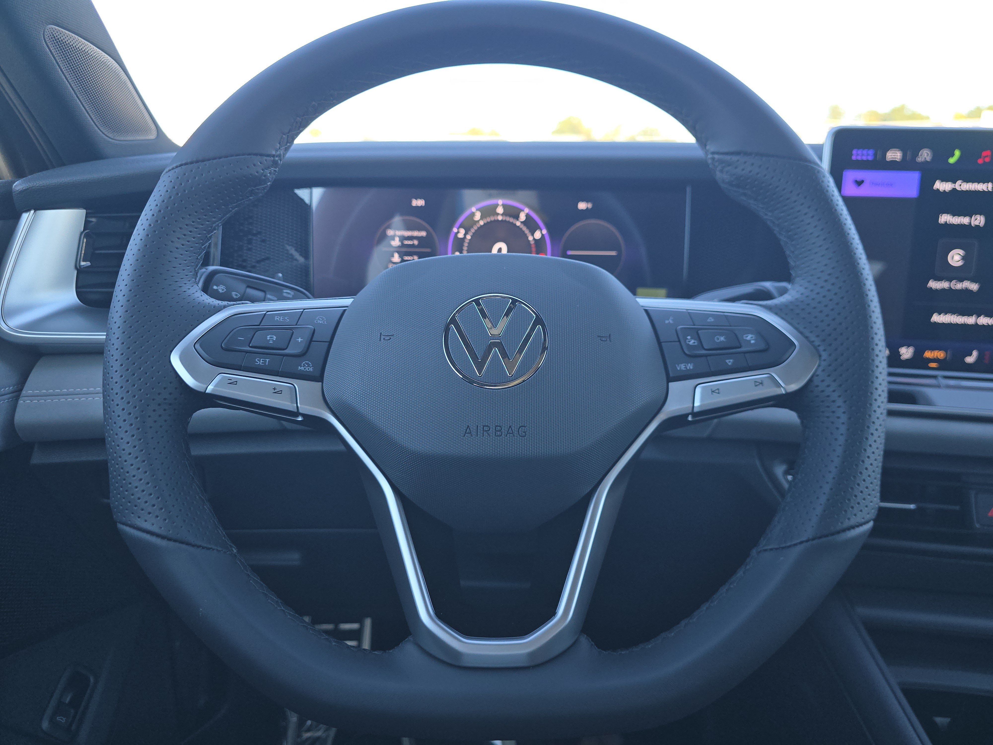 New 2026 Volkswagen Tiguan SE R-Line AWD/4WD image 22