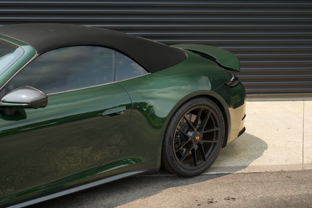 Certified 2026 Porsche 911 Carrera GTS RWD image 33