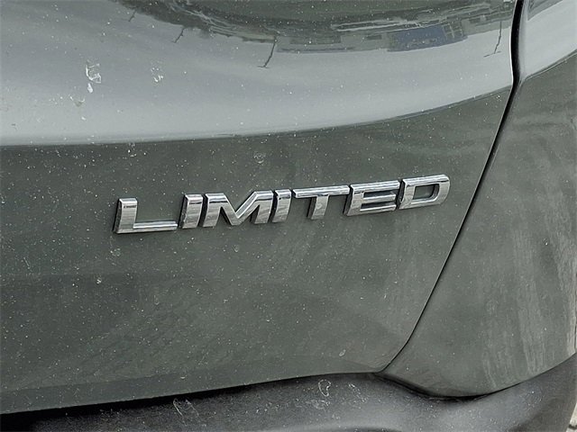 Used 2022 Jeep Renegade Limited image 30