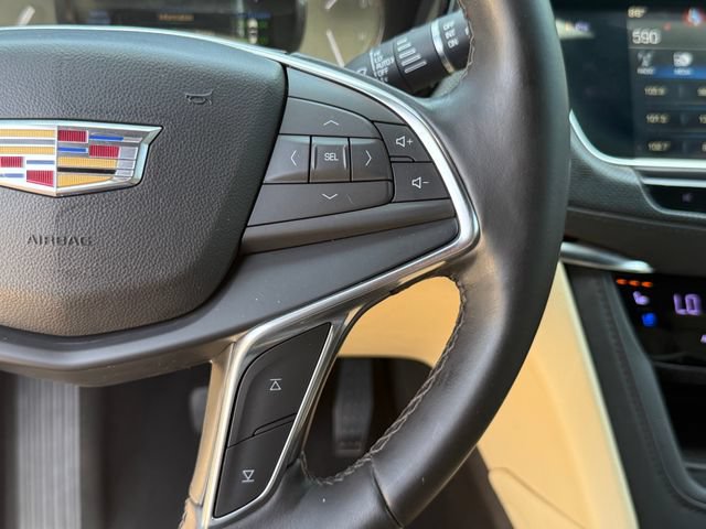 Used 2018 Cadillac XT5 Premium Luxury FWD image 17