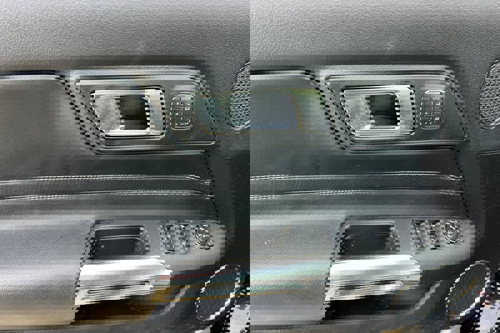 Used 2022 Ford Mustang GT Premium w/ GT Performance Package image 13