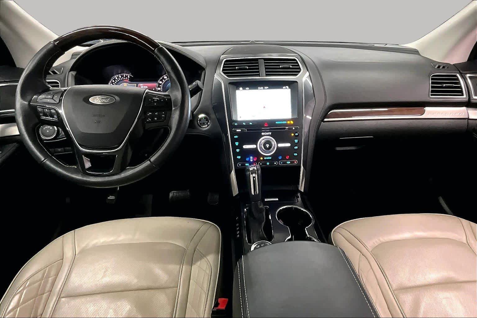 Used 2018 Ford Explorer Platinum AWD/4WD image 15