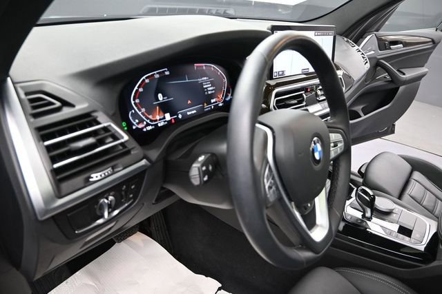 Used 2023 BMW X3 xDrive30i w/ Premium Package w/ZPA AWD/4WD image 18