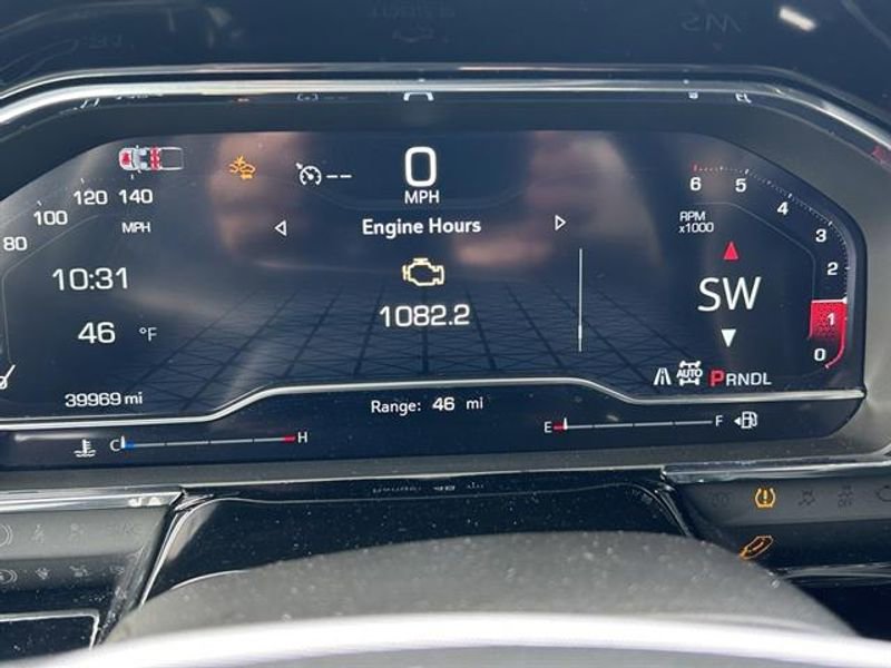 Used 2025 GMC Sierra 1500 SLT AWD/4WD image 18