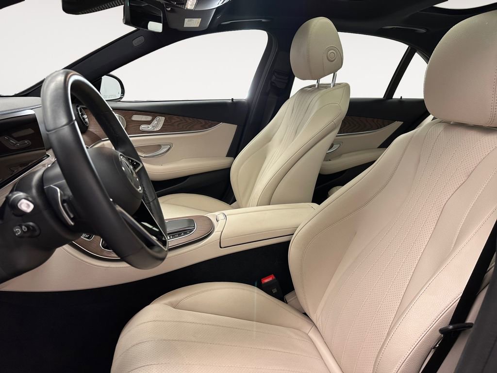 Used 2023 Mercedes-Benz E 350 4MATIC Sedan image 9