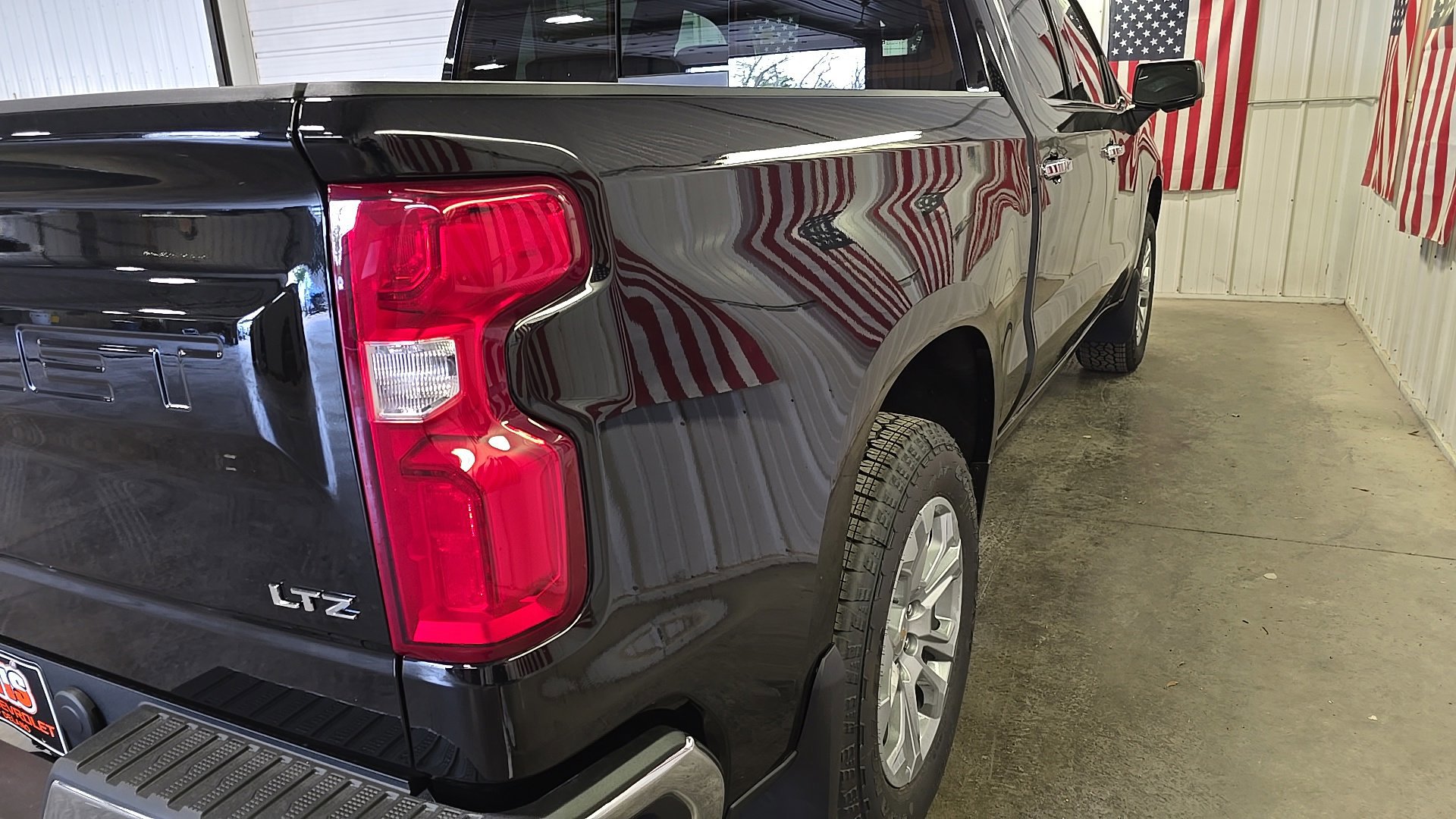 New 2026 Chevrolet Silverado 1500 LTZ w/ LTZ Premium Package image 10