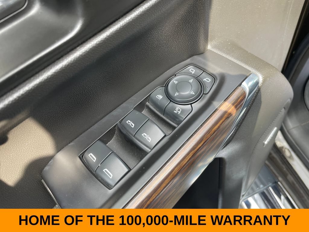 Used 2020 Chevrolet Silverado 1500 High Country w/ Technology Package AWD/4WD image 12