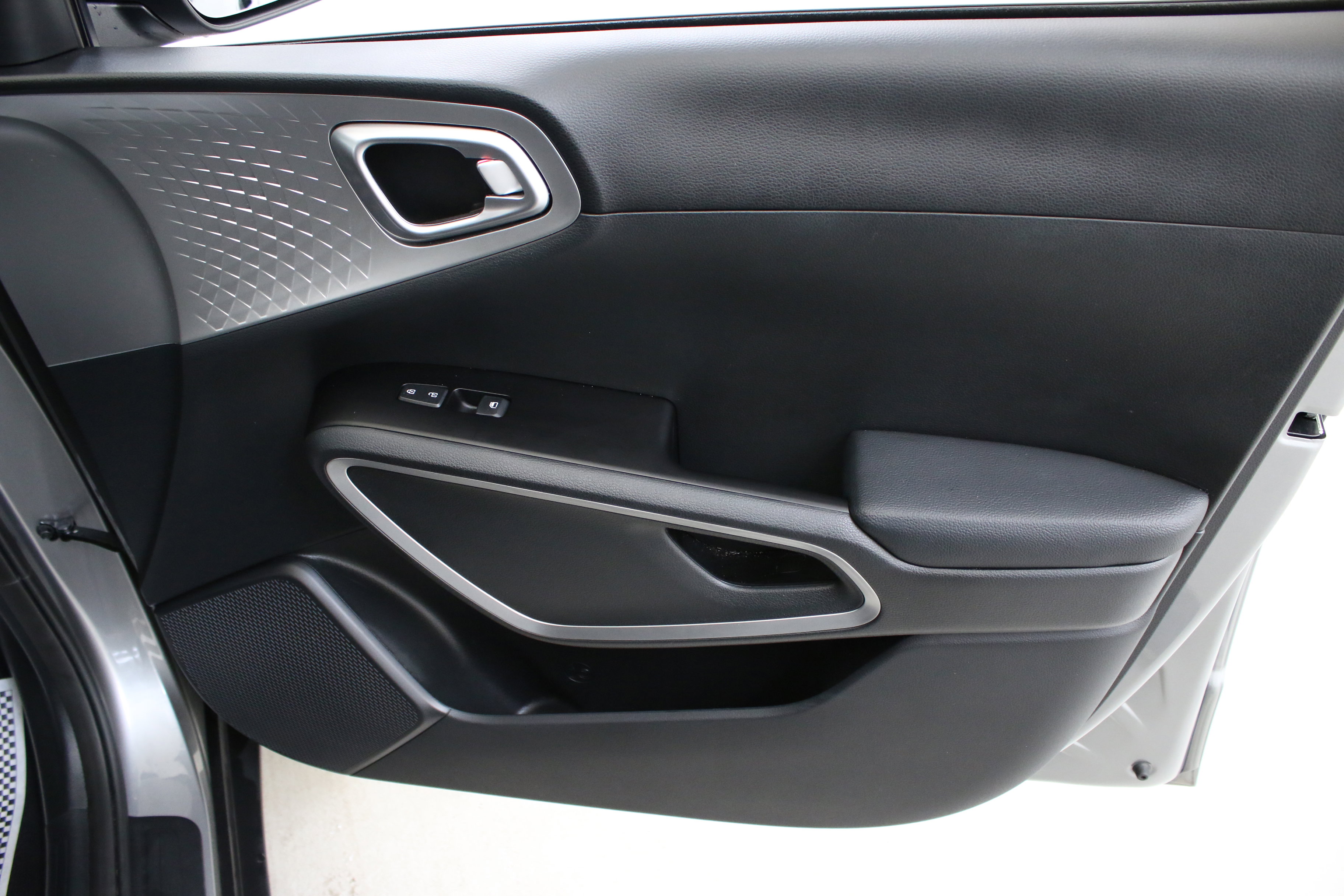 Used 2023 Kia Soul LX w/ LX Technology Package FWD image 29