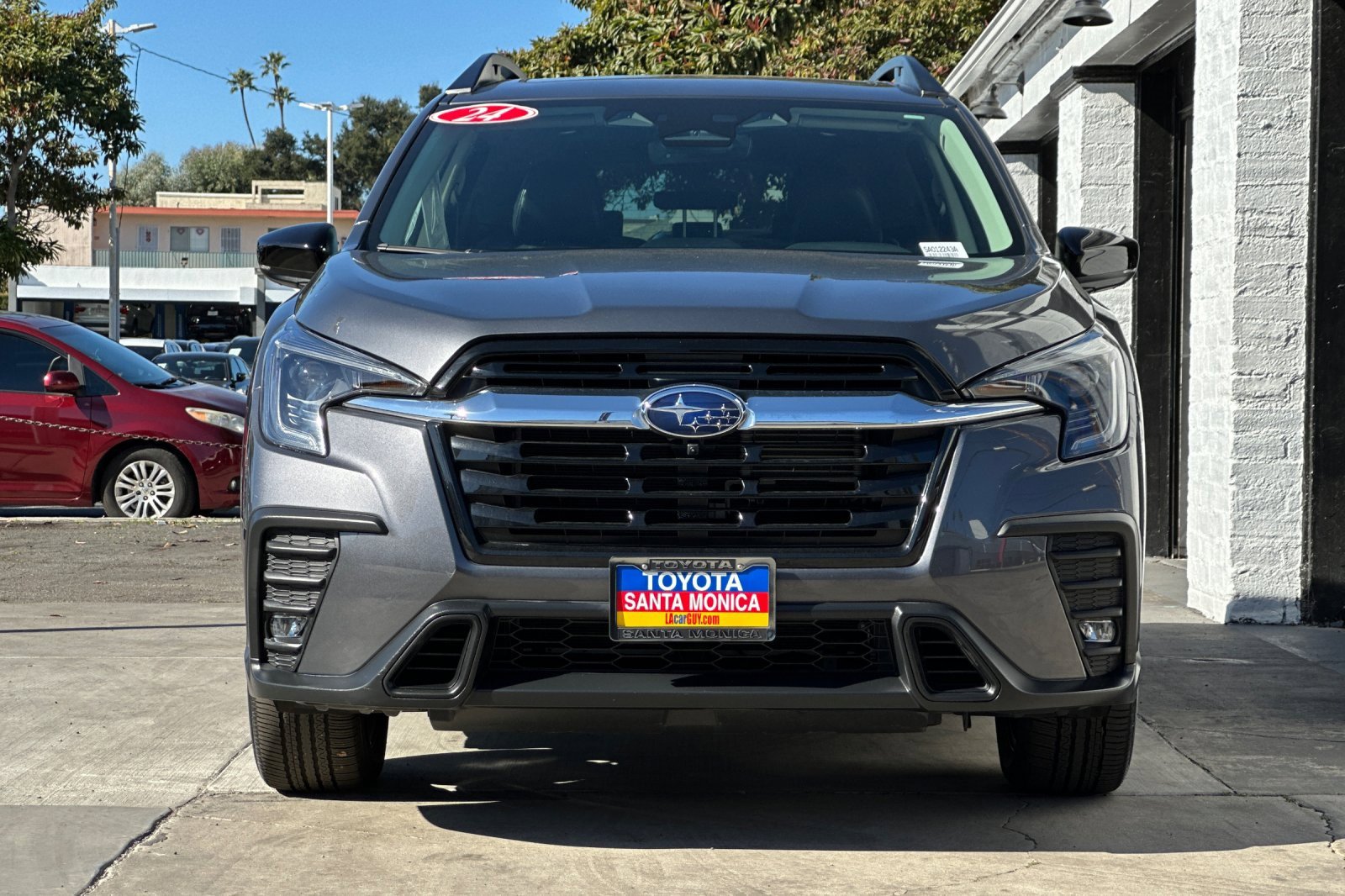 Used 2024 Subaru Ascent Limited w/ Technology Package image 9