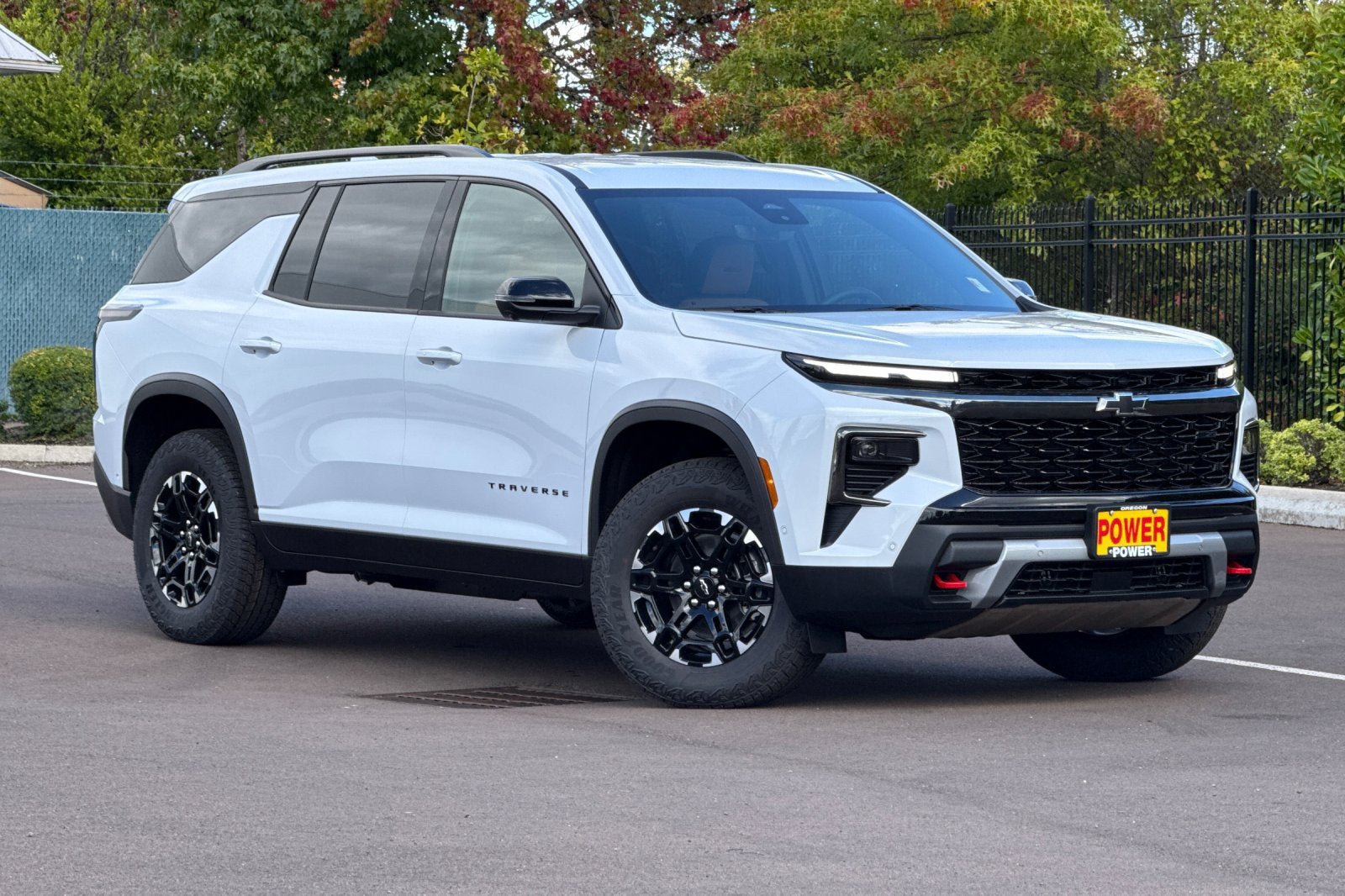 New 2027 Chevrolet Traverse Z71 w/ Enhanced Driving Package AWD/4WD image 2