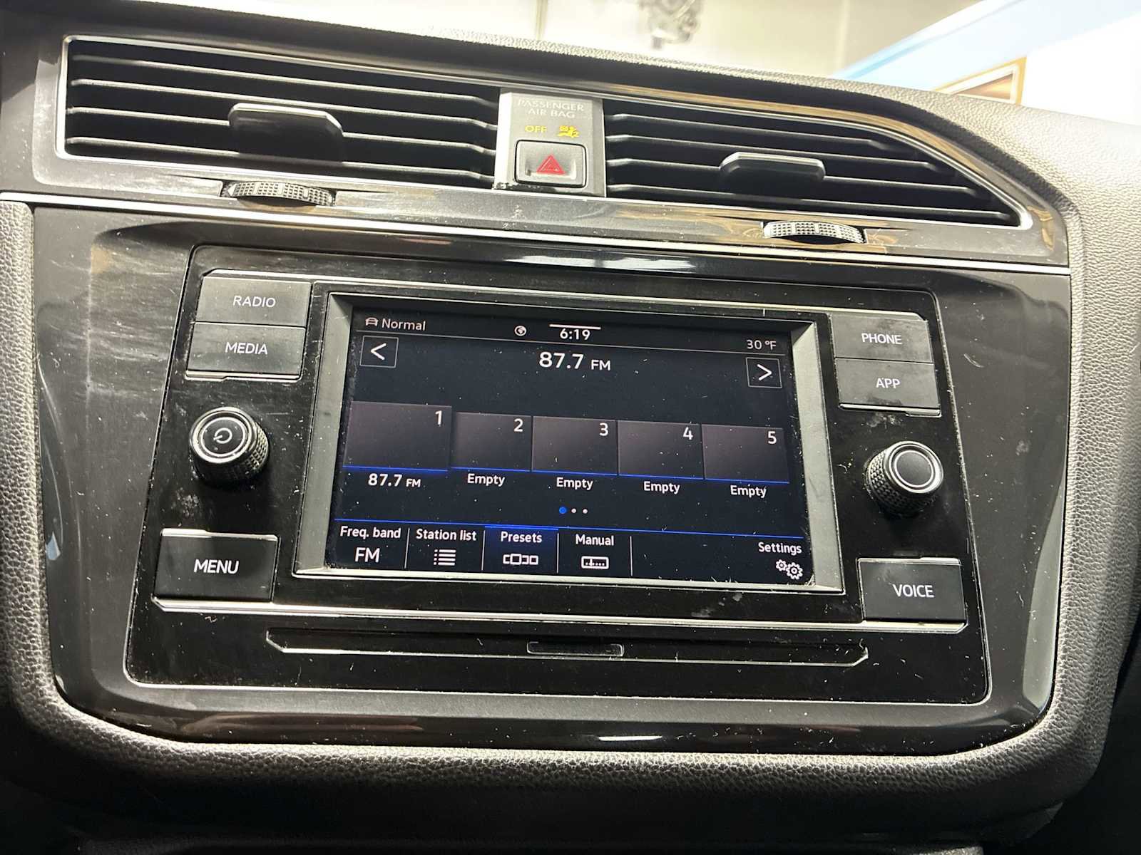 Used 2023 Volkswagen Tiguan S image 12