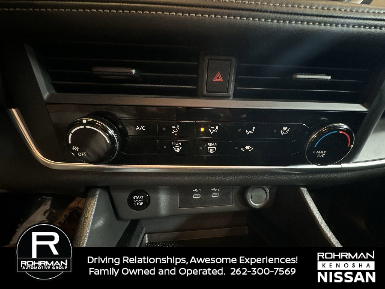 Used 2025 Nissan Rogue S image 9