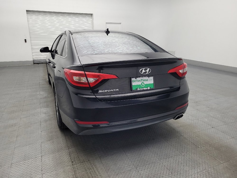Used 2015 Hyundai Sonata SE w/ Option Group 09 FWD image 6