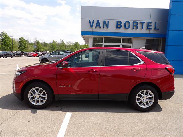 Certified 2024 Chevrolet Equinox LT AWD/4WD image 2