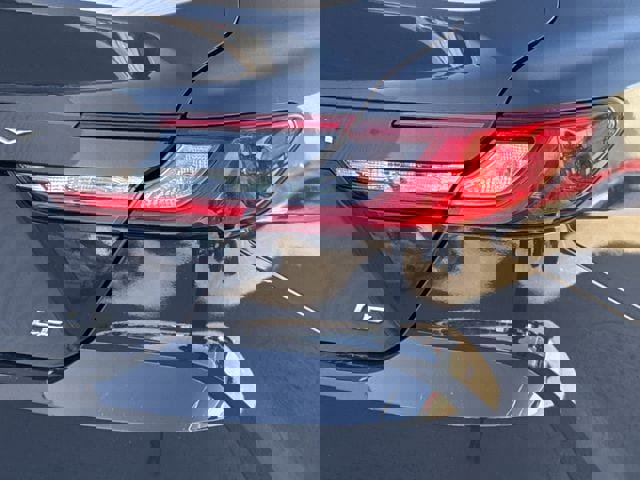 Used 2025 Toyota Camry LE image 7