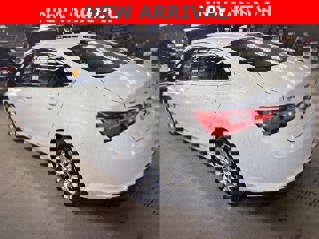 Used 2024 Chevrolet Malibu LT image 10