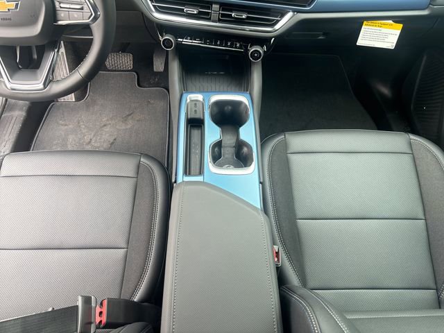 New 2026 Chevrolet Equinox EV LT AWD/4WD image 16