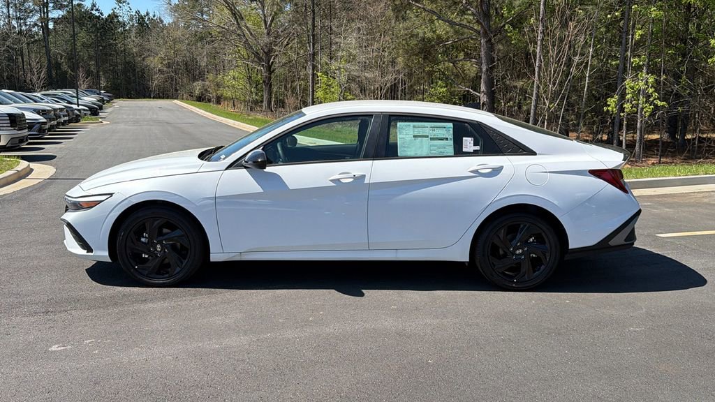 New 2026 Hyundai Elantra Sport FWD image 9