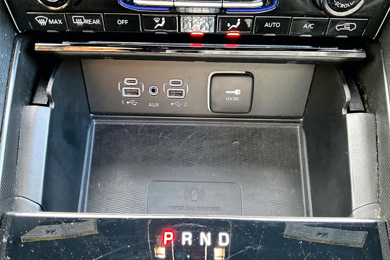 Used 2024 Jeep Grand Cherokee Altitude image 16