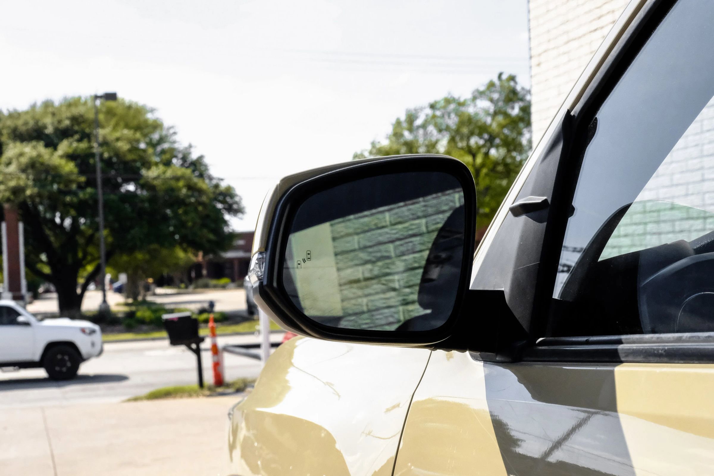 Used 2017 Toyota Tacoma TRD Off-Road image 34