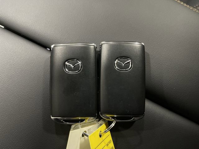 New 2026 MAZDA CX-90 Plug-In Hybrid w/ Preferred image 33