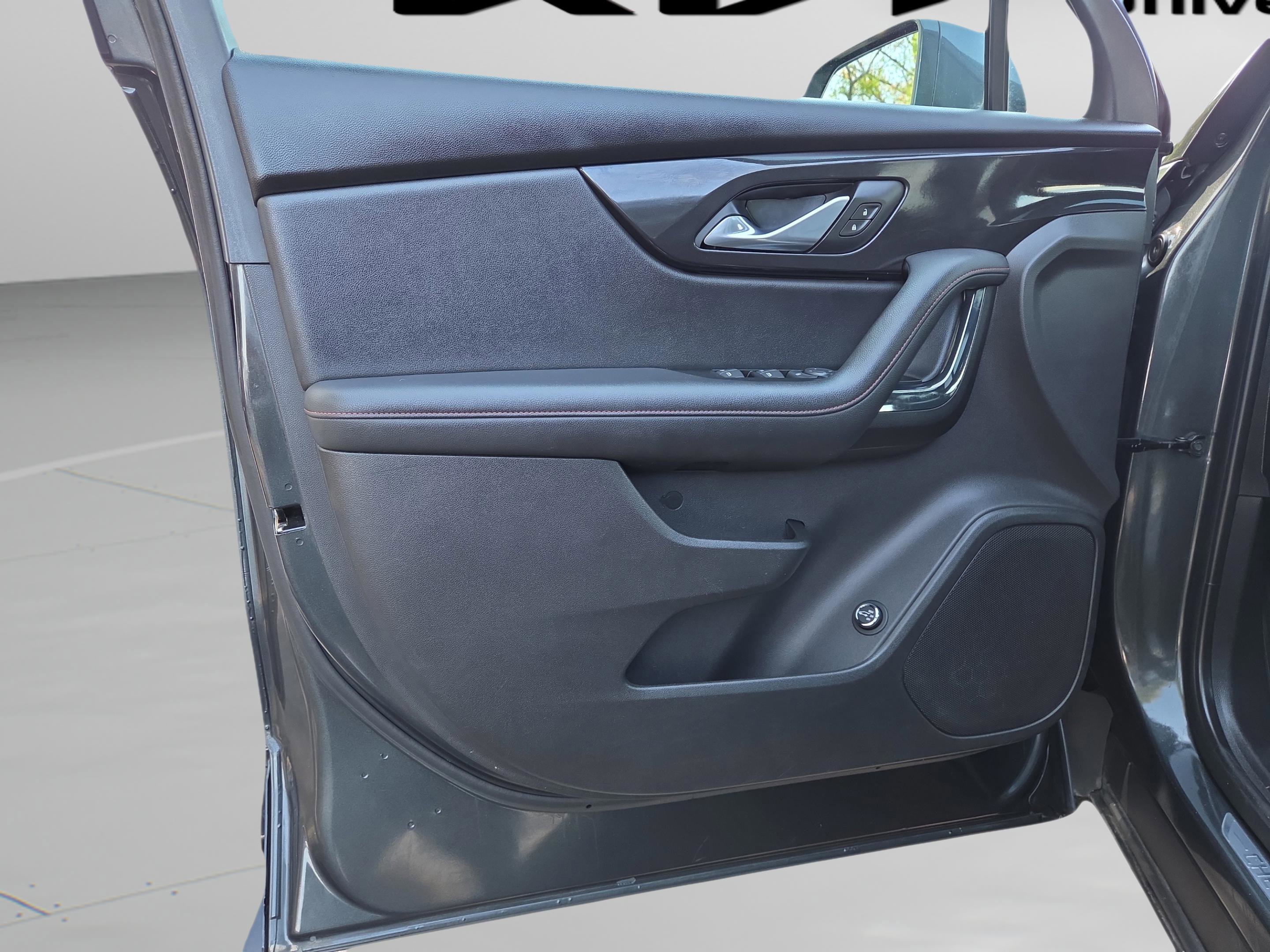 Used 2019 Chevrolet Blazer RS w/ Sun and Wheels Package image 26