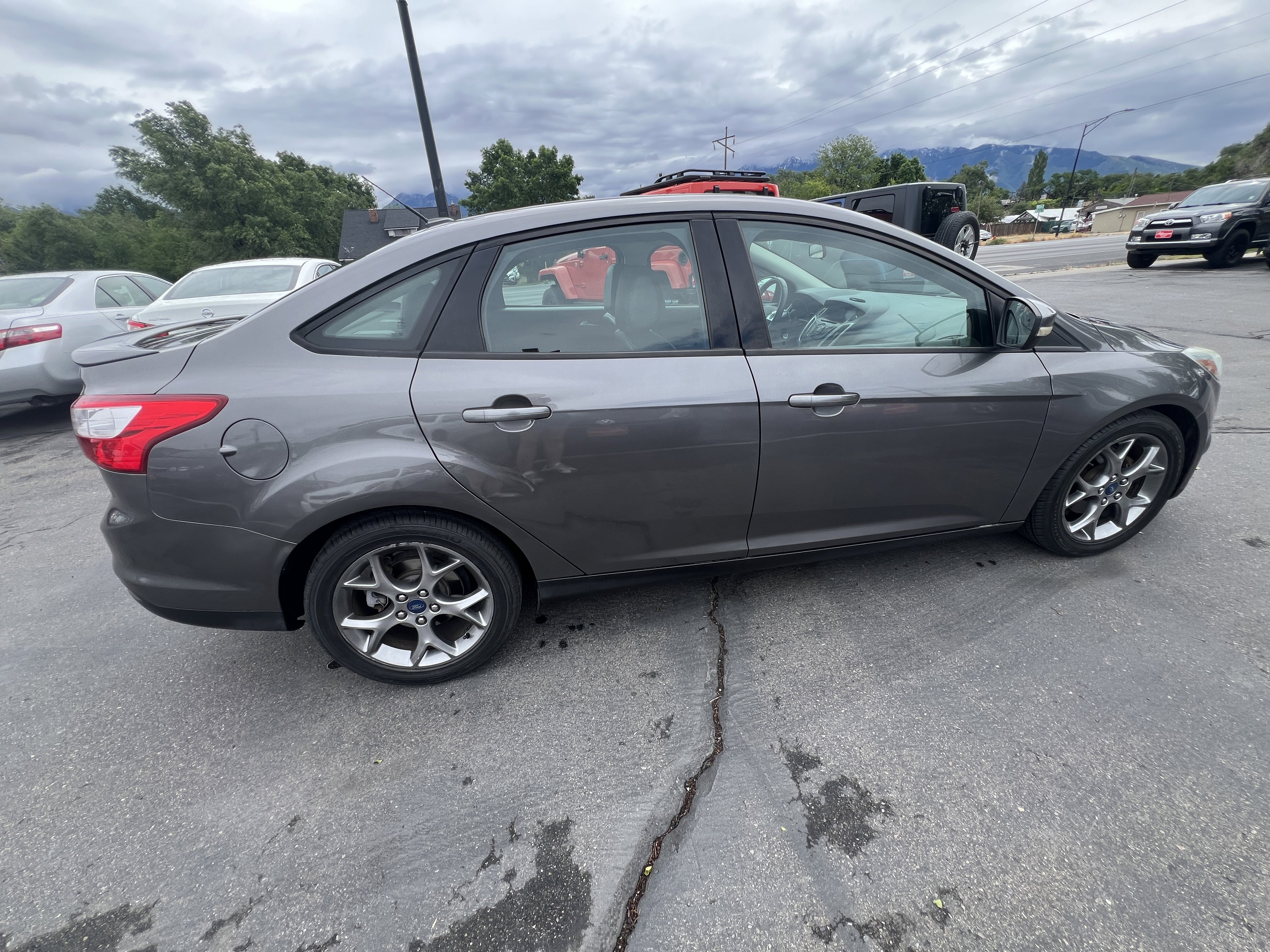 Used 2013 Ford Focus SE FWD image 5