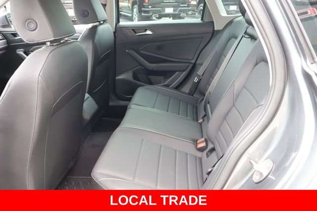 Used 2024 Volkswagen Jetta SE image 16