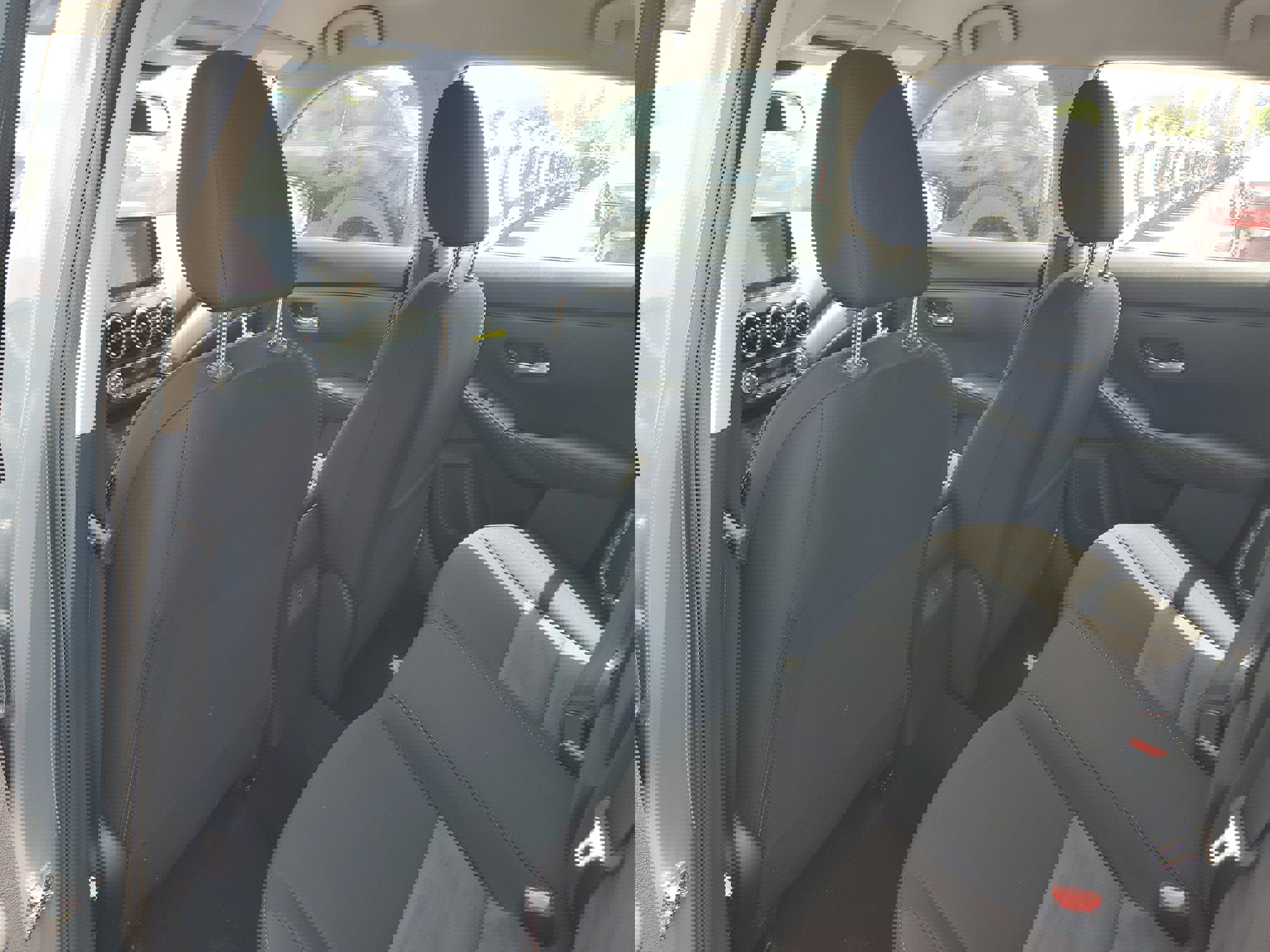 New 2025 Nissan Sentra SR w/ Midnight Edition image 16