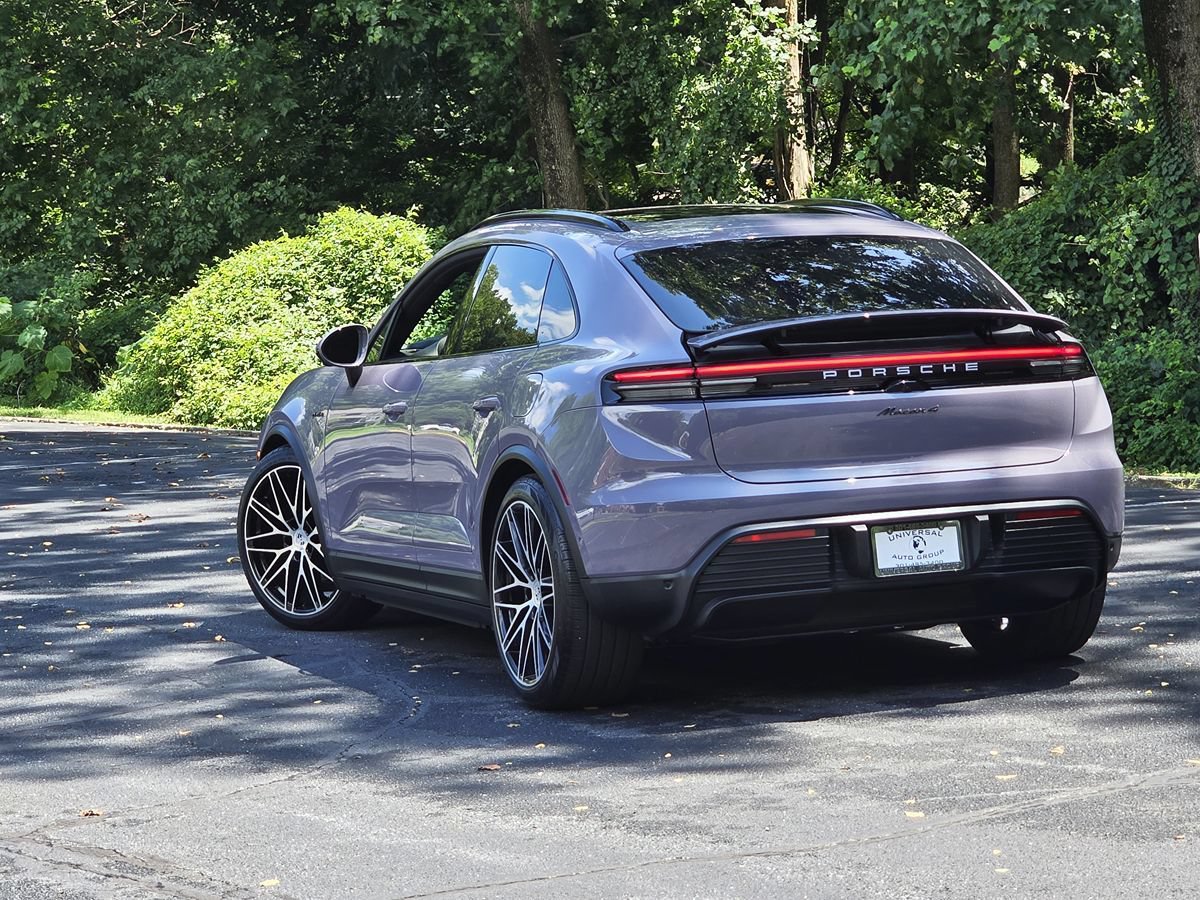 Used 2025 Porsche Macan 4 Electric AWD/4WD image 80