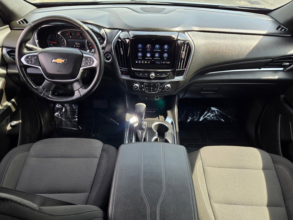 Used 2023 Chevrolet Traverse LT image 21