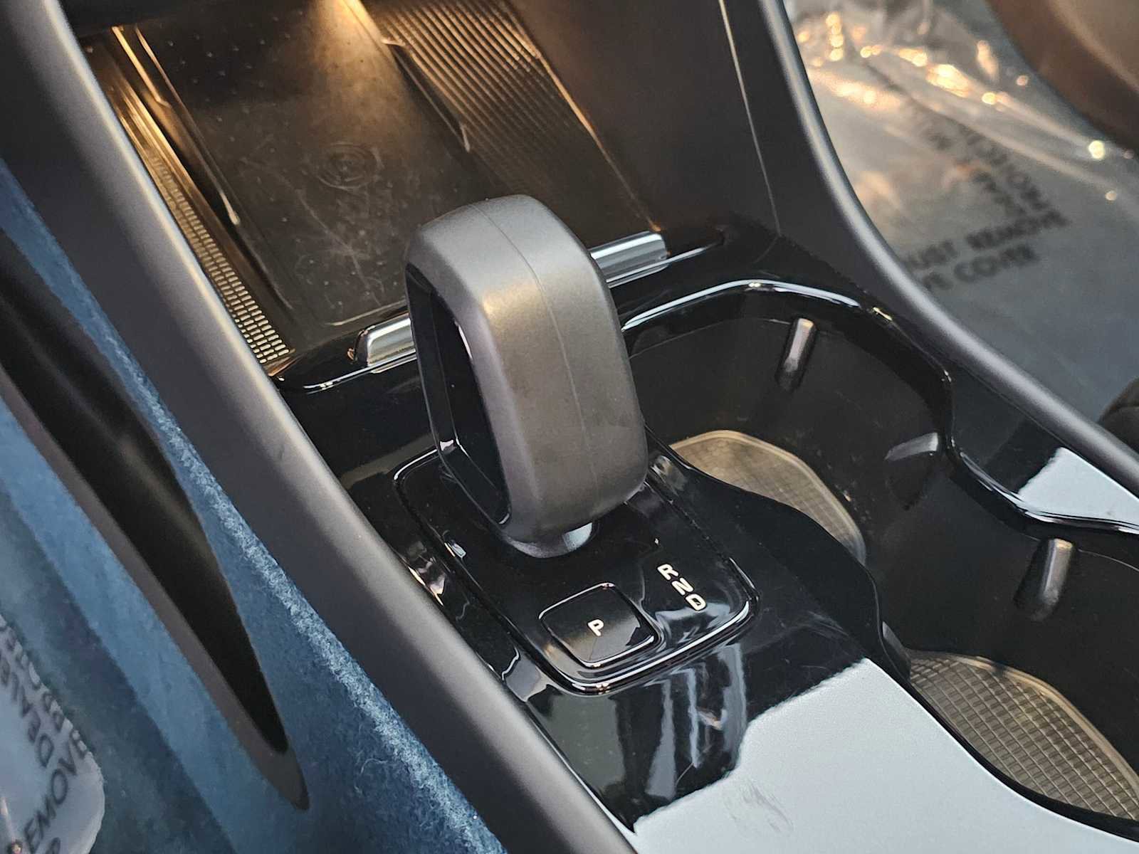 Used 2023 Volvo XC40 Recharge Ultimate image 30