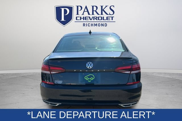 Used 2022 Volkswagen Passat 2.0T R-Line FWD image 6