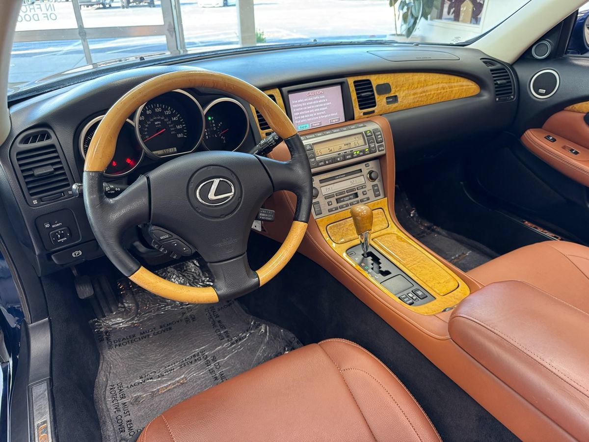 Used 2004 Lexus SC 430 Convertible RWD image 16