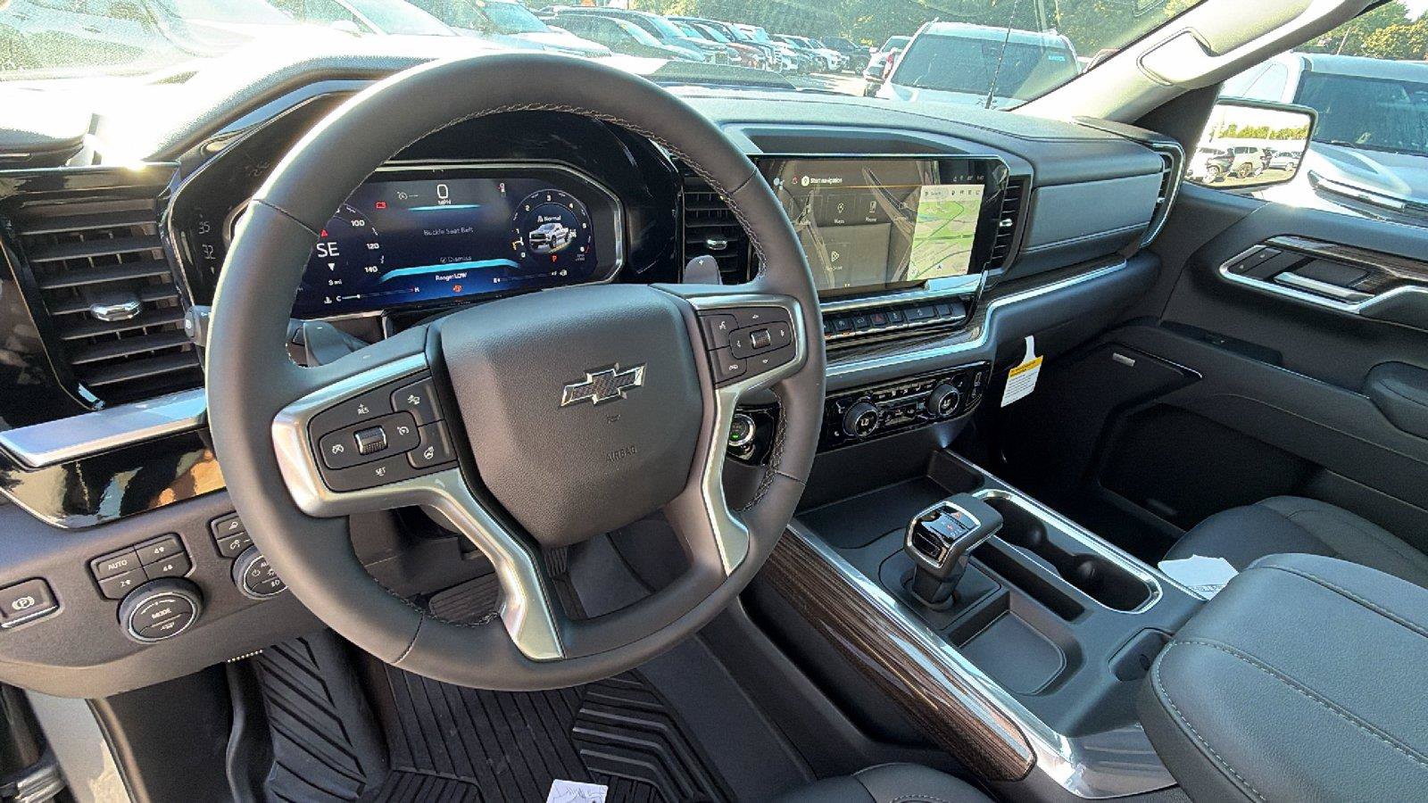 New 2026 Chevrolet Silverado 1500 LT Trail Boss w/ LT Trail Boss Premium Package AWD/4WD image 4