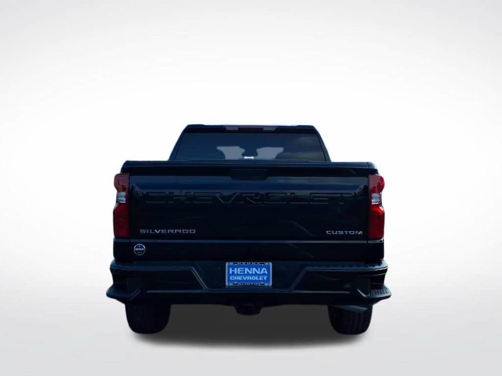 New 2026 Chevrolet Silverado 1500 Custom RWD image 4