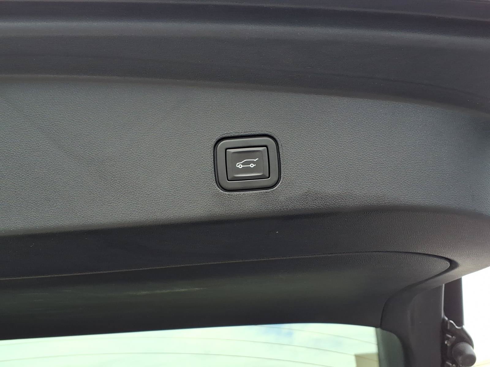 Certified 2024 Cadillac Lyriq Luxury w/ LPO, Floor Liner Package AWD/4WD image 13