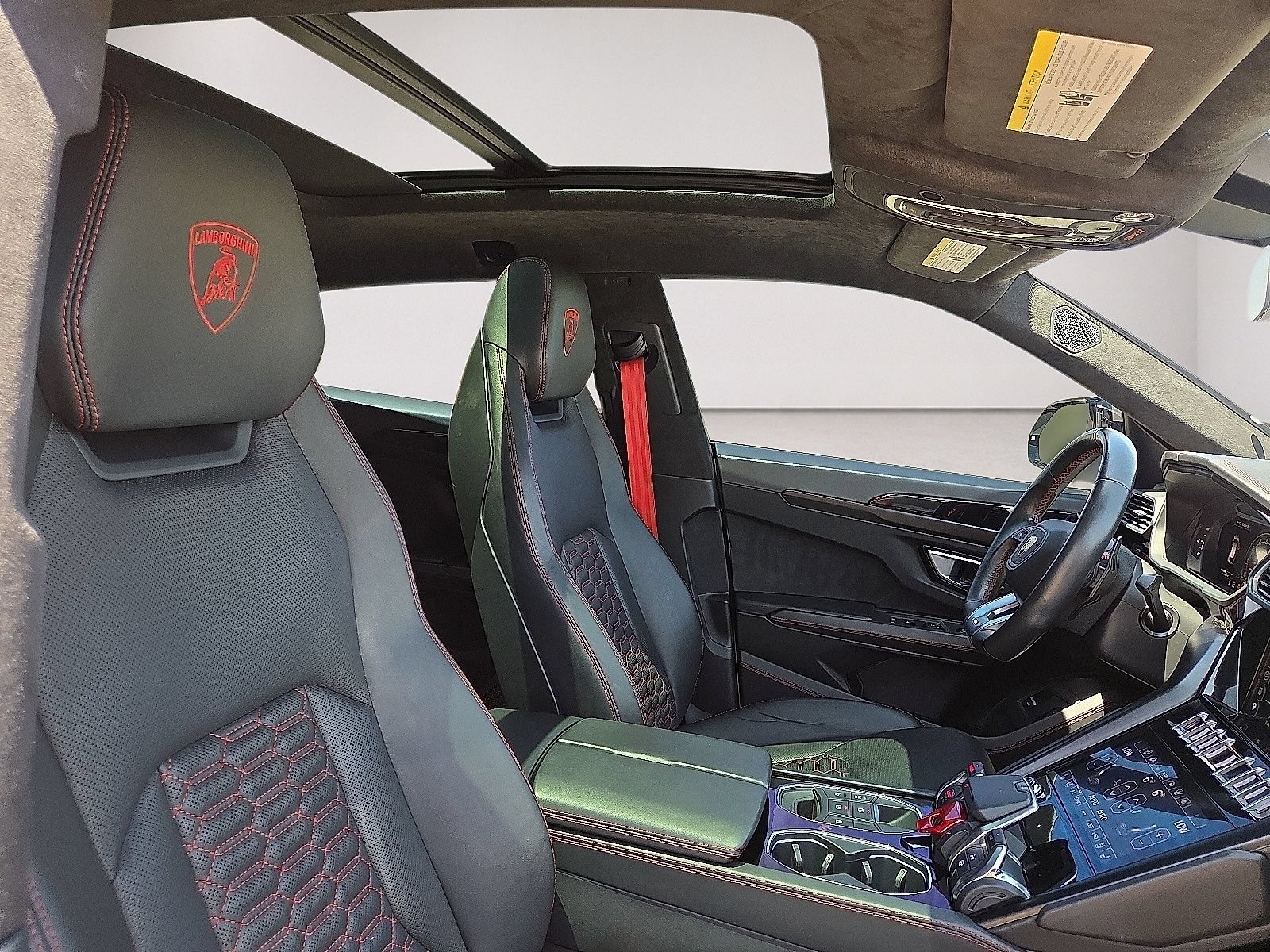 Used 2024 Lamborghini Urus S AWD/4WD image 12