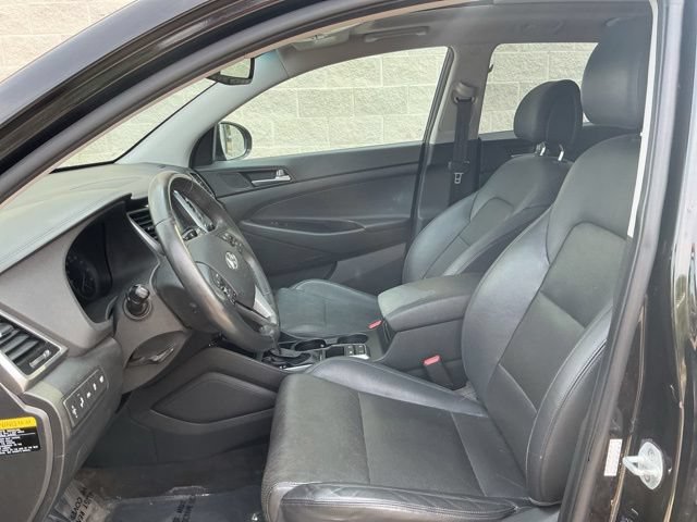 Used 2016 Hyundai Tucson Limited w/ Option Group 03 AWD/4WD image 18