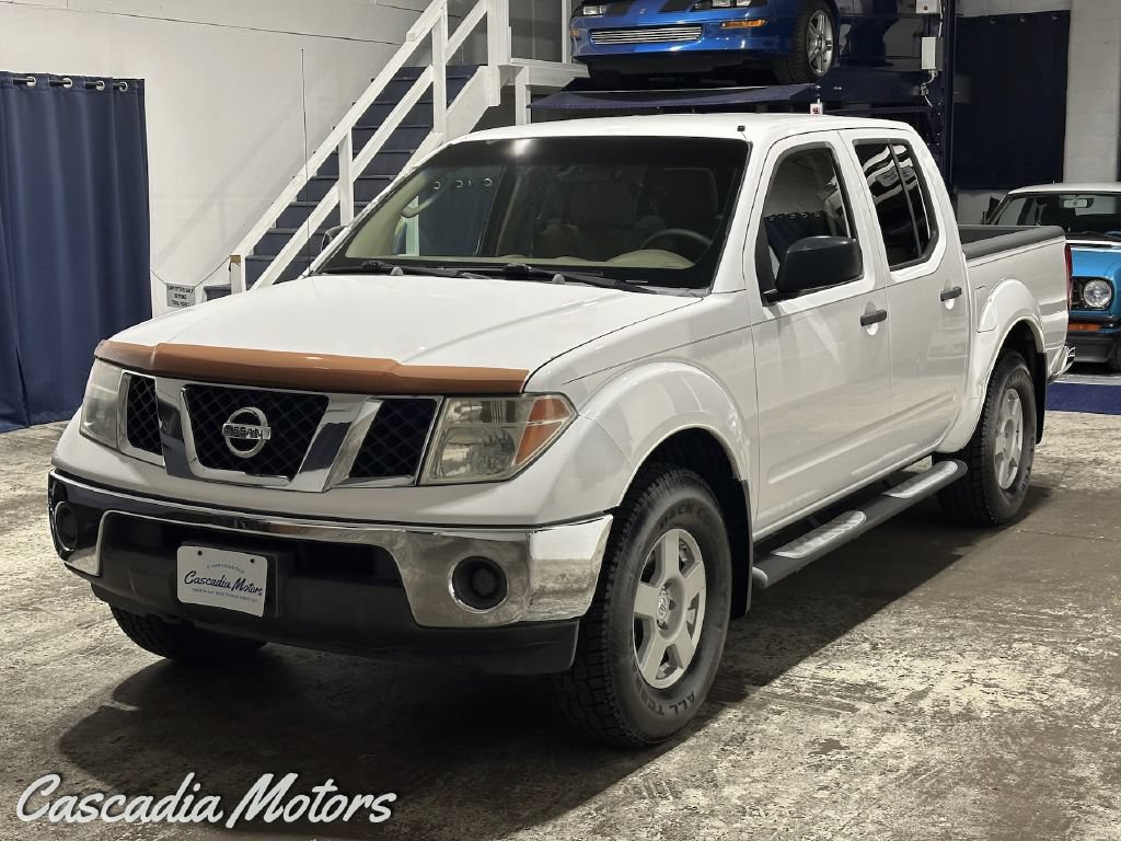 Used 2005 Nissan Frontier SE AWD/4WD image 4