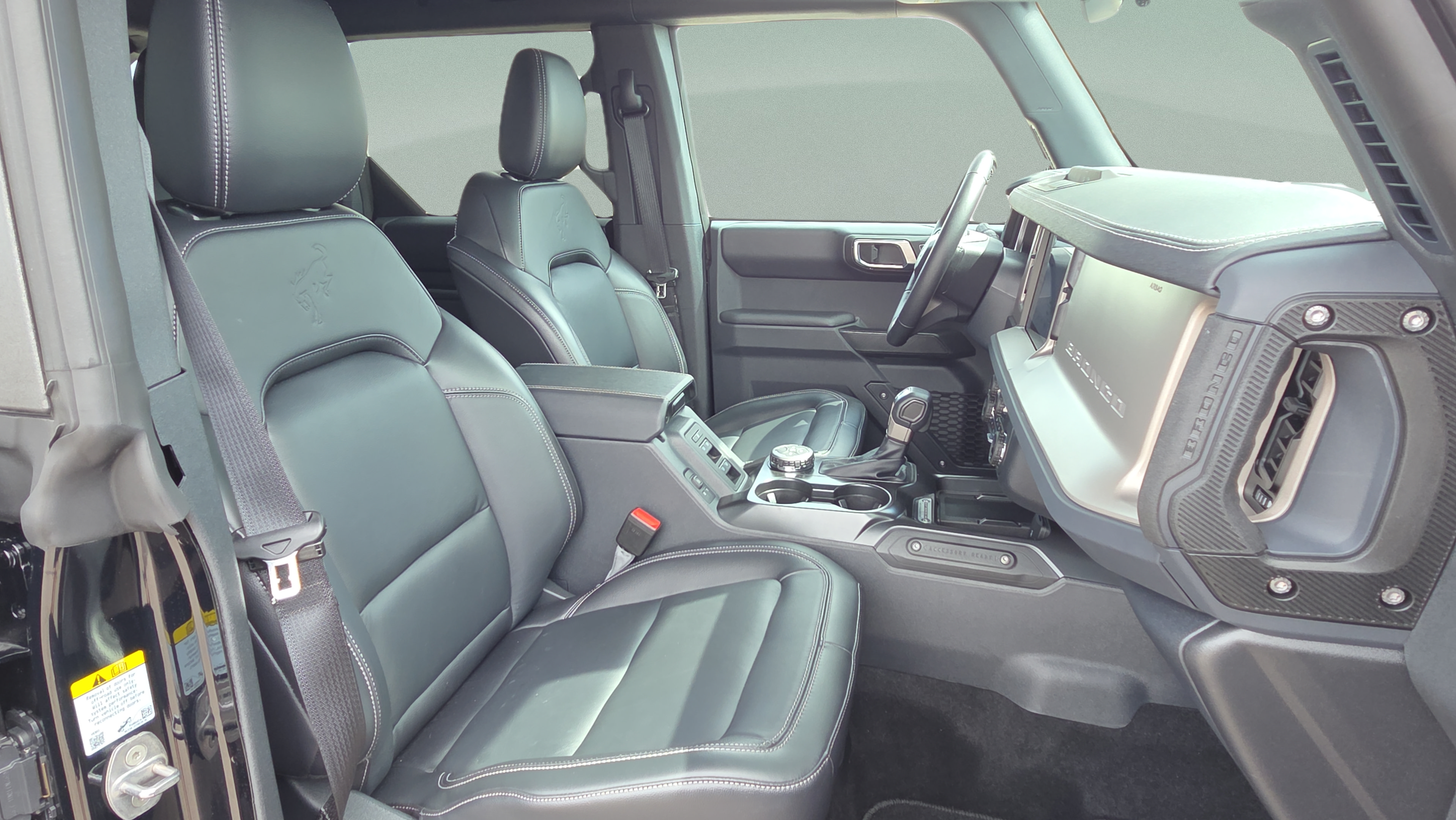 Used 2025 Ford Bronco Outer Banks AWD/4WD image 16