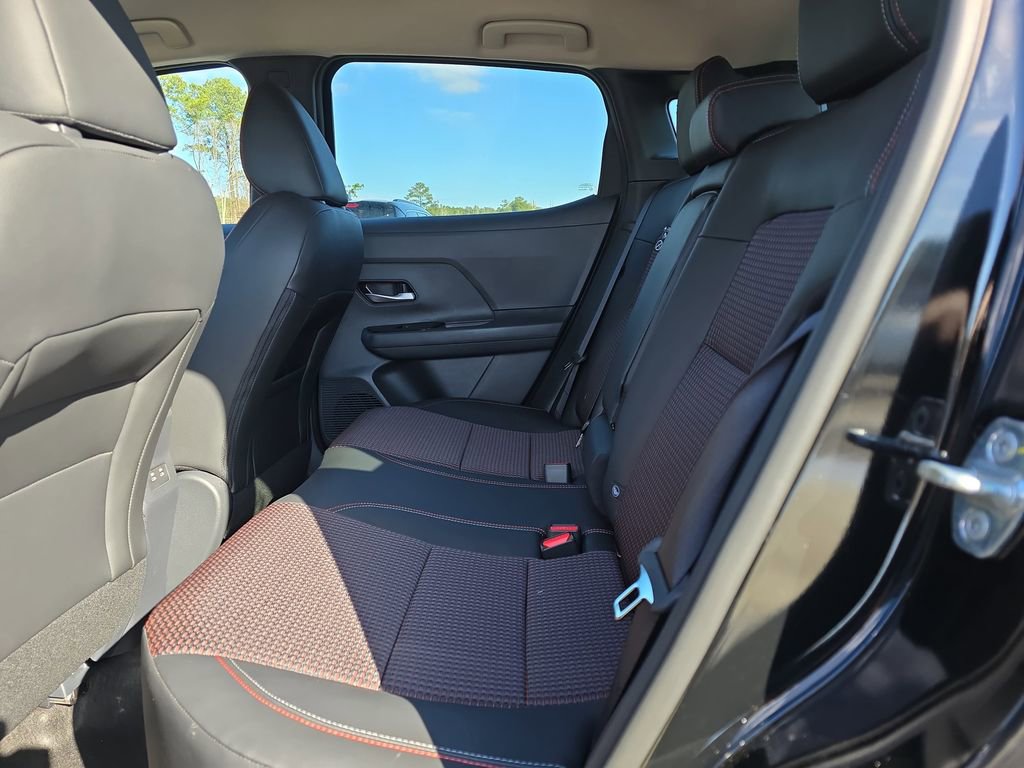 New 2026 Nissan Kicks SR w/ SR Premium Package FWD image 17