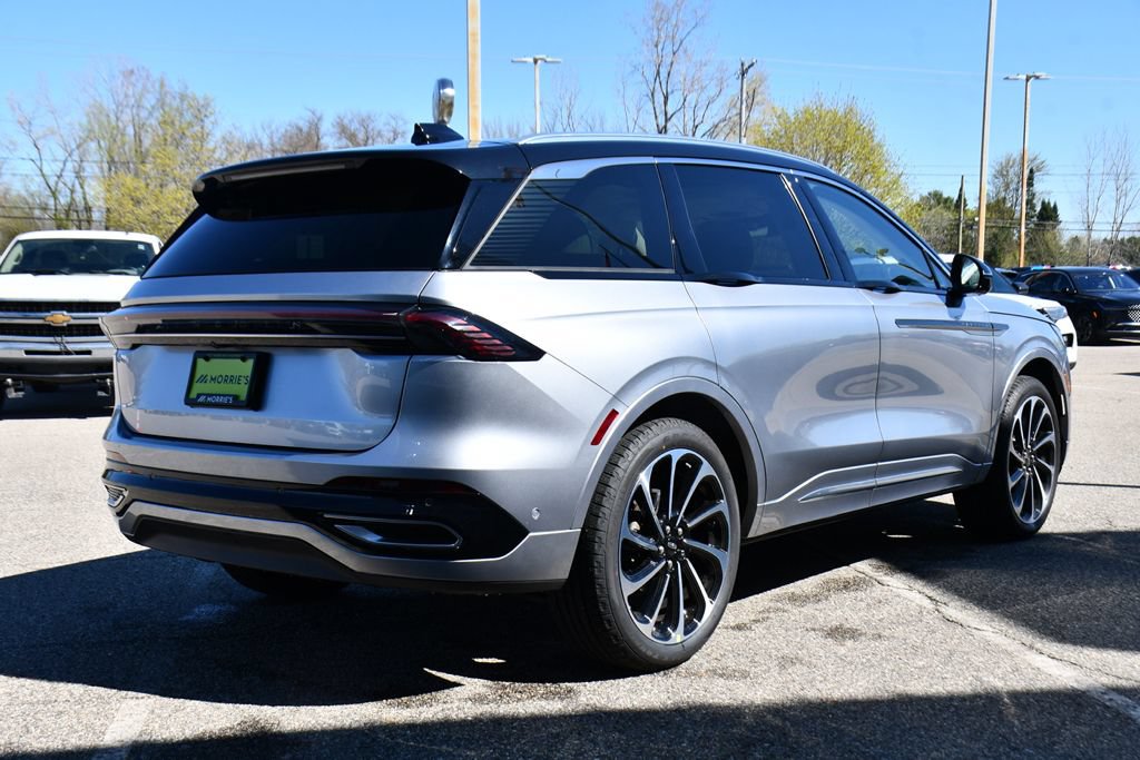 Used 2024 Lincoln Nautilus Black Label AWD/4WD image 6